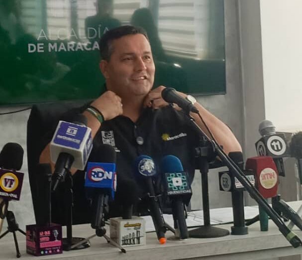 Alcalde (e) Adrián Romero: “A mí nadie me va a doblegar. Sigo al frente por los marabinos”