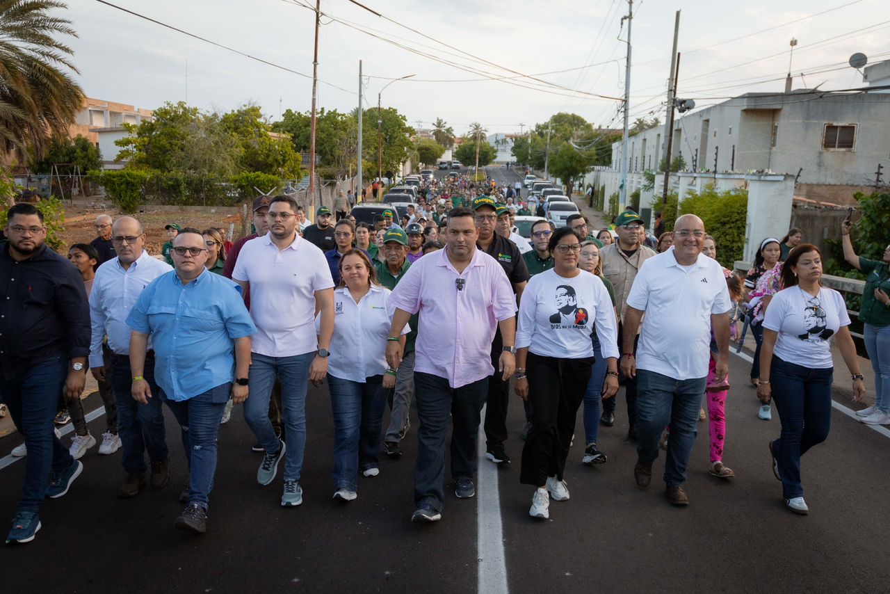 Alcaldía de Maracaibo entregó primera fase del proyecto integral de gas y vialidad en Isla Dorada