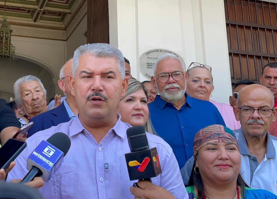 Luis Caldera al asumir su mandato: “Somos soluciones para los zulianos”