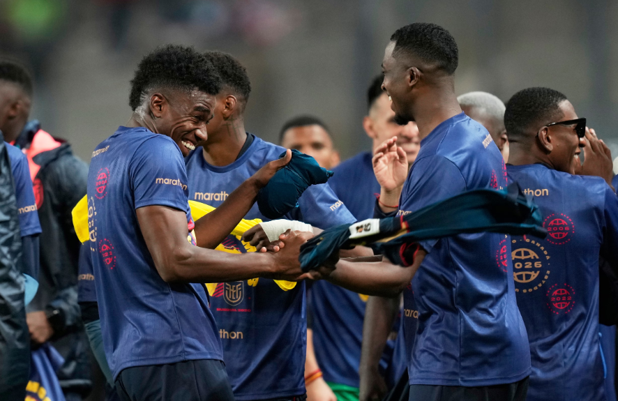 Ecuador empata con Perú y se mete al Mundial