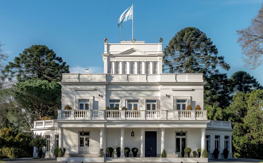 Amenaza de bomba en la residencia oficial de Javier Milei