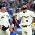 Jackson Chourio abandonó juego y encendió alarmas en Milwaukee