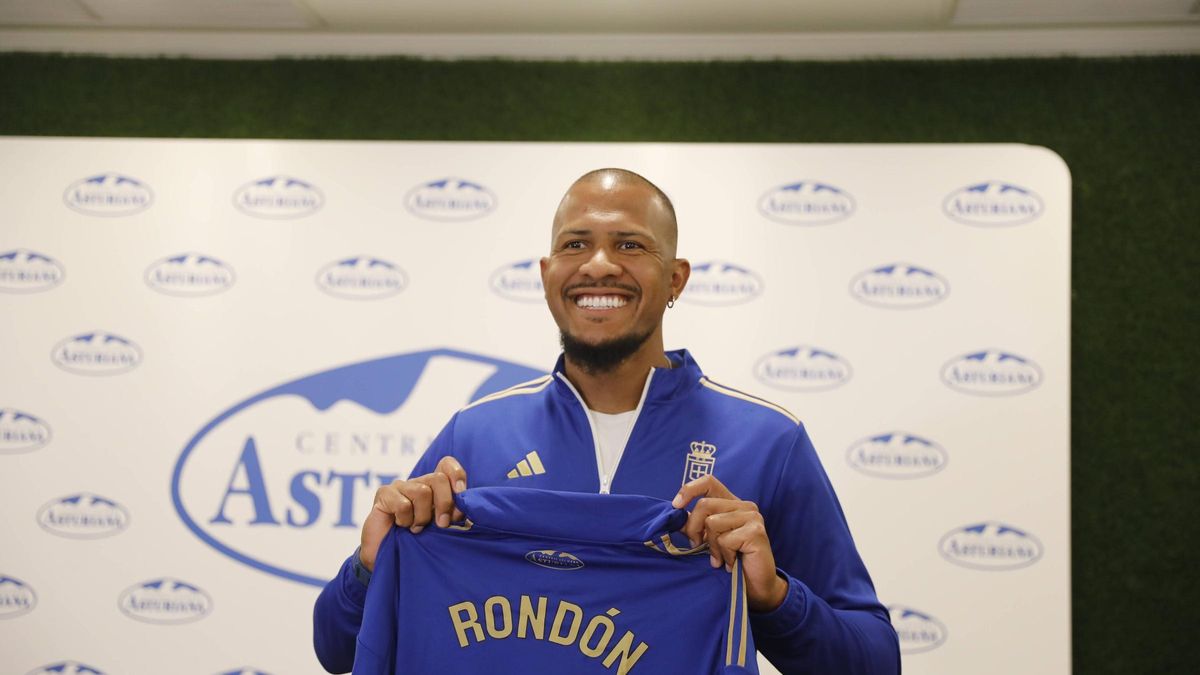 Salomón Rondón fue presentado como nuevo refuerzo del Real Oviedo