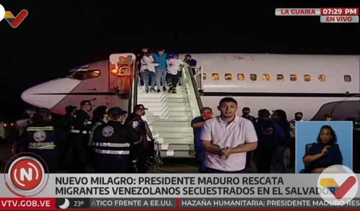 Arriban los detenidos desde El Salvador a Venezuela