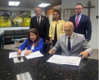 Sistema de Salud Madre Rafols y LUZ firman convenio de cooperación en materia de investigación, docencia y asistencia comunitaria