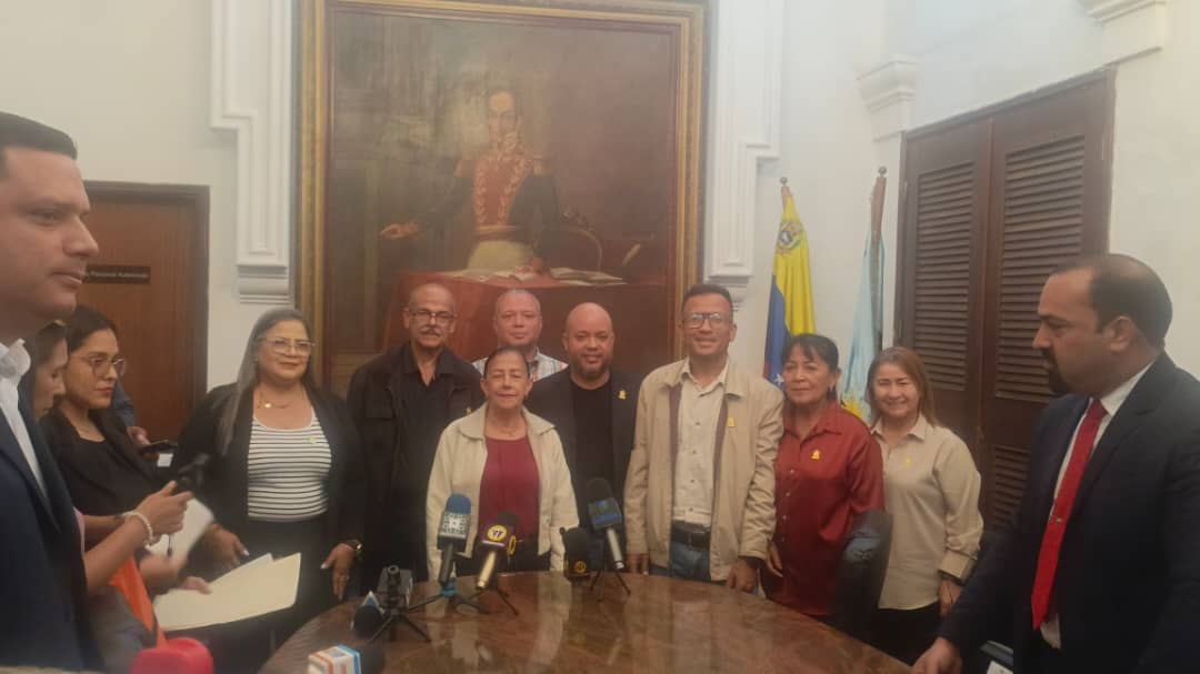 CLEZ instala Comisión del Poder Popular para la Economía, Finanzas, Planificación y Desarrollo del Estado