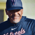 Henry Blanco da un paso al frente en MLB como coach de banca de los Nacionales de Washington