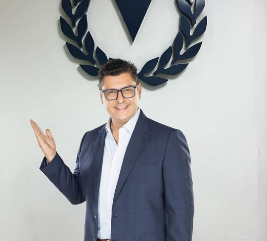 Leonardo Villalobos visitó Venevisión y muchos creen que regresa