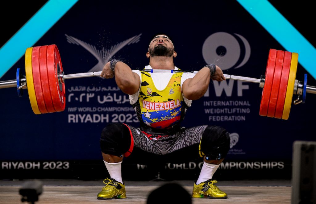 Keydomar Vallenilla alcanza el campeonato panamericano de halterofilia estableciendo nuevo récord