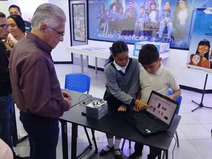 Gobernación del Zulia y MINCYT impulsan acciones conjuntas para fortalecer la robótica y la ciencia en la región