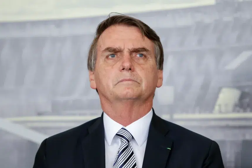 Ordenan prisión domiciliaria para Jair Bolsonaro