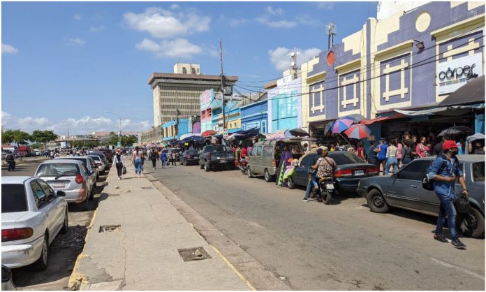 Motorizados roban a plena luz del día en el Casco Central de Maracaibo