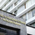 Ecuador exigirá visa de transeúnte a ciudadanos de 40 países desde el 1°-Sept: Venezolanos incluidos