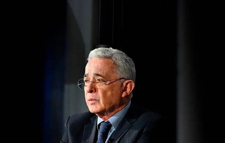 Colombia expectante por la lectura de la sentencia contra el expresidente Álvaro Uribe
