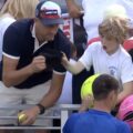 Director ejecutivo polaco se disculpa por robarle la gorra a un niño en el US Open