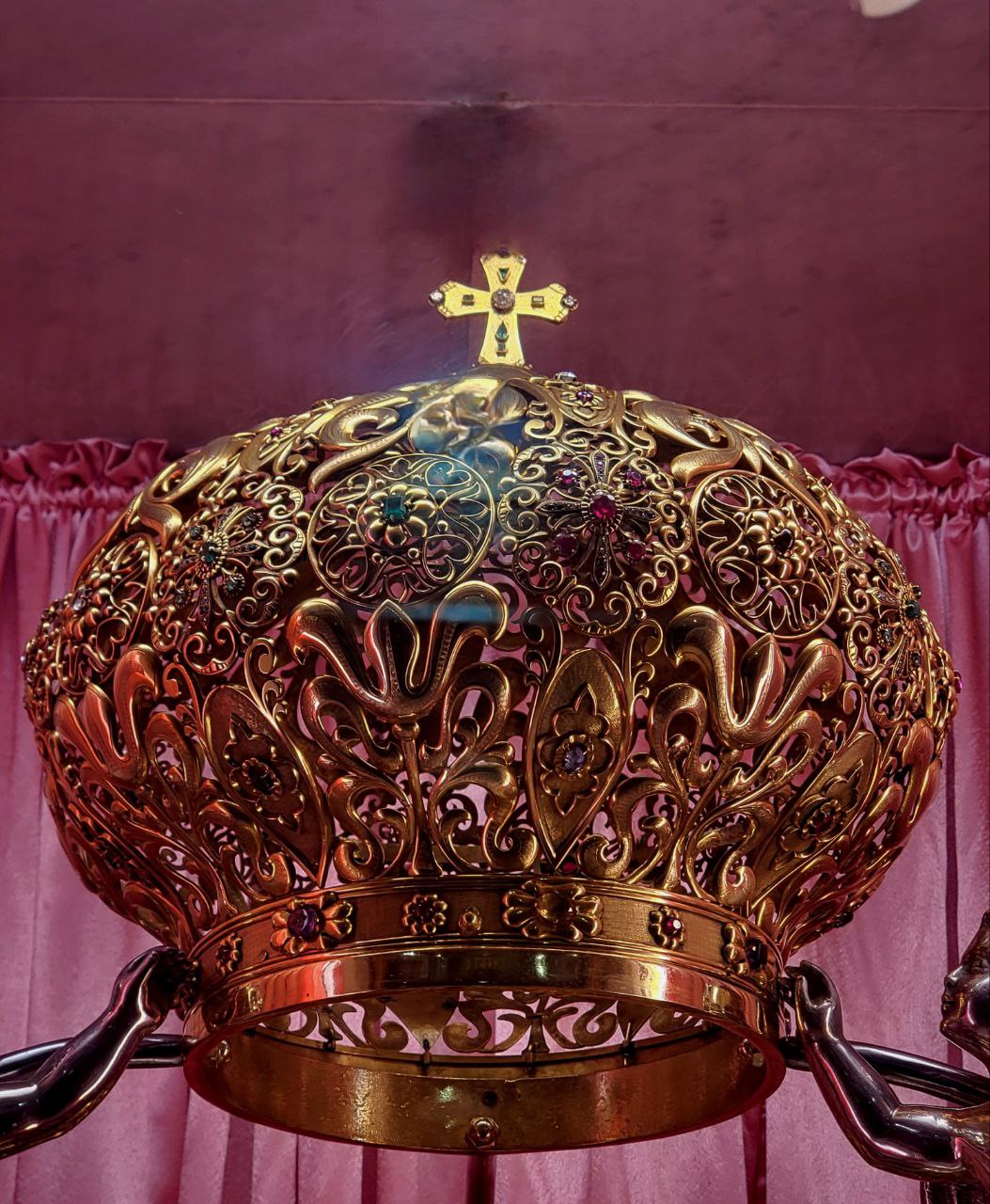 La Corona de la Virgen de Chiquinquirá: Joya de fe y patrimonio en Maracaibo