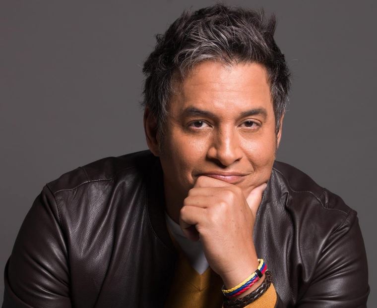 Daniel Sarcos aceptó la invitación de Andrés López para animar el Mister Dawn 2025