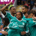 Liverpool venció por la mínima al Burnley y es líder de la Premier League