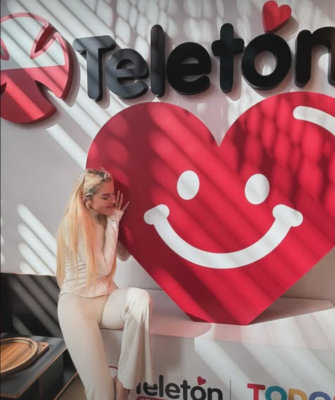 Elena Rose llena de esperanza a niños con cáncer