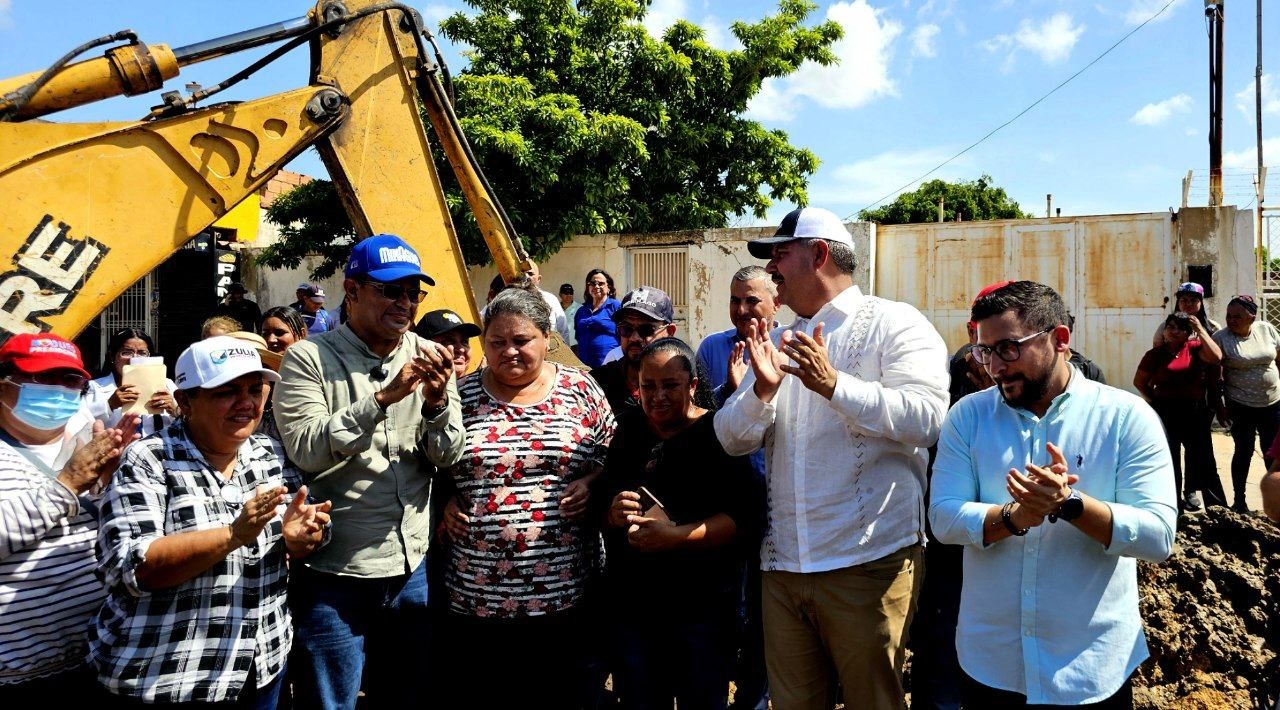 Sustituyen colectores en el oeste de Maracaibo y benefician a más de siete mil familias