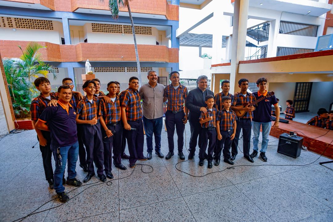 Gobernador Caldera anuncia rehabilitación del área académica de Niños Cantores del Zulia