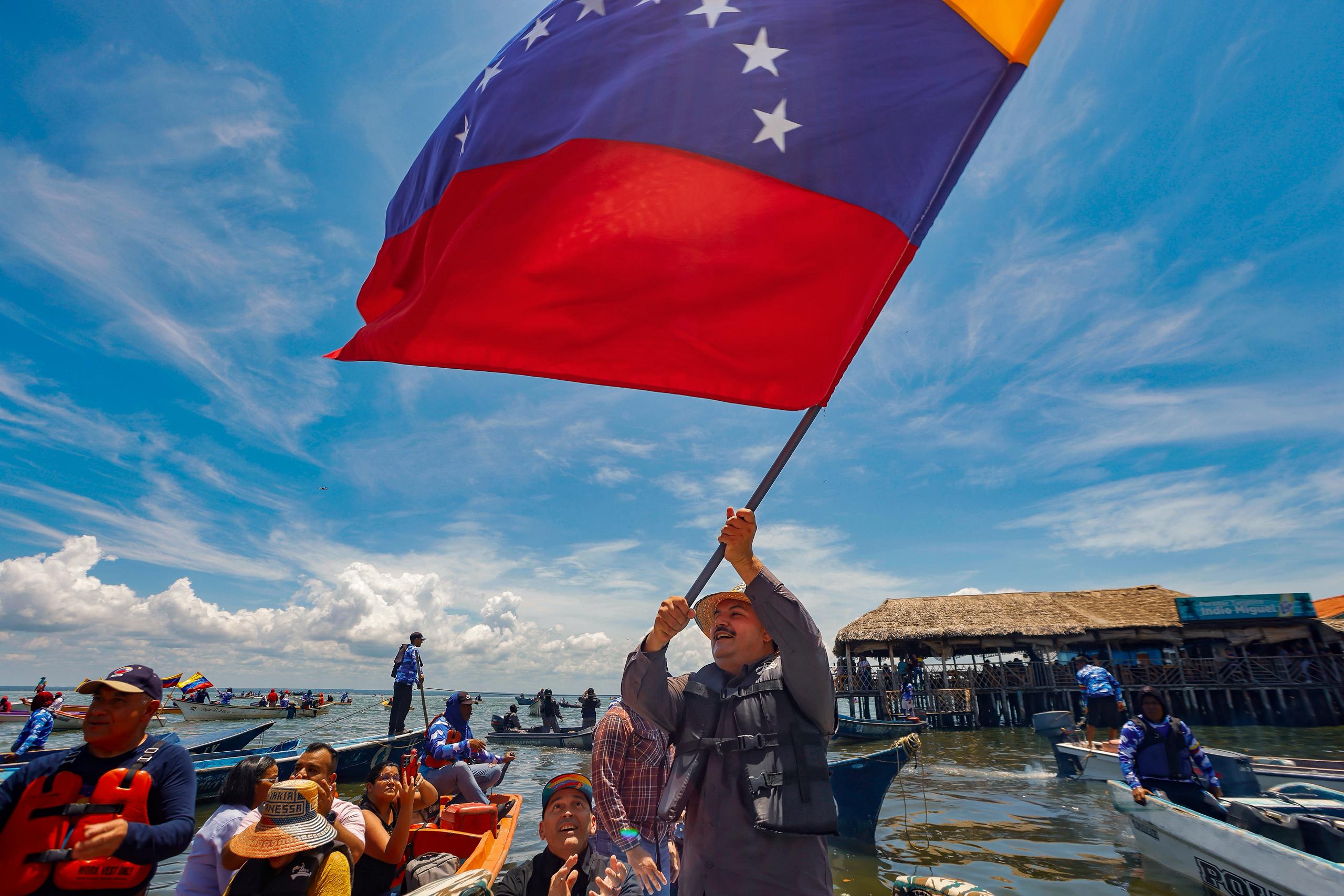Pueblo pescador del Zulia elevó su voz junto al gobernador Caldera y la FANB en defensa de la soberanía