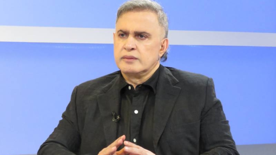 Fiscal Saab advierte arresto de Edmundo González si regresa al país