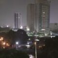 Aguacero con tormenta eléctrica sorprendió a los marabinos al amanecer del domingo