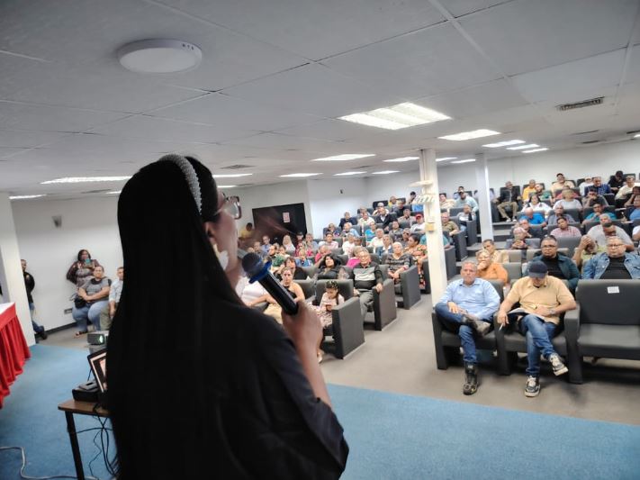 Primera reunión de información del Consejo de gobierno pastoral en San Francisco