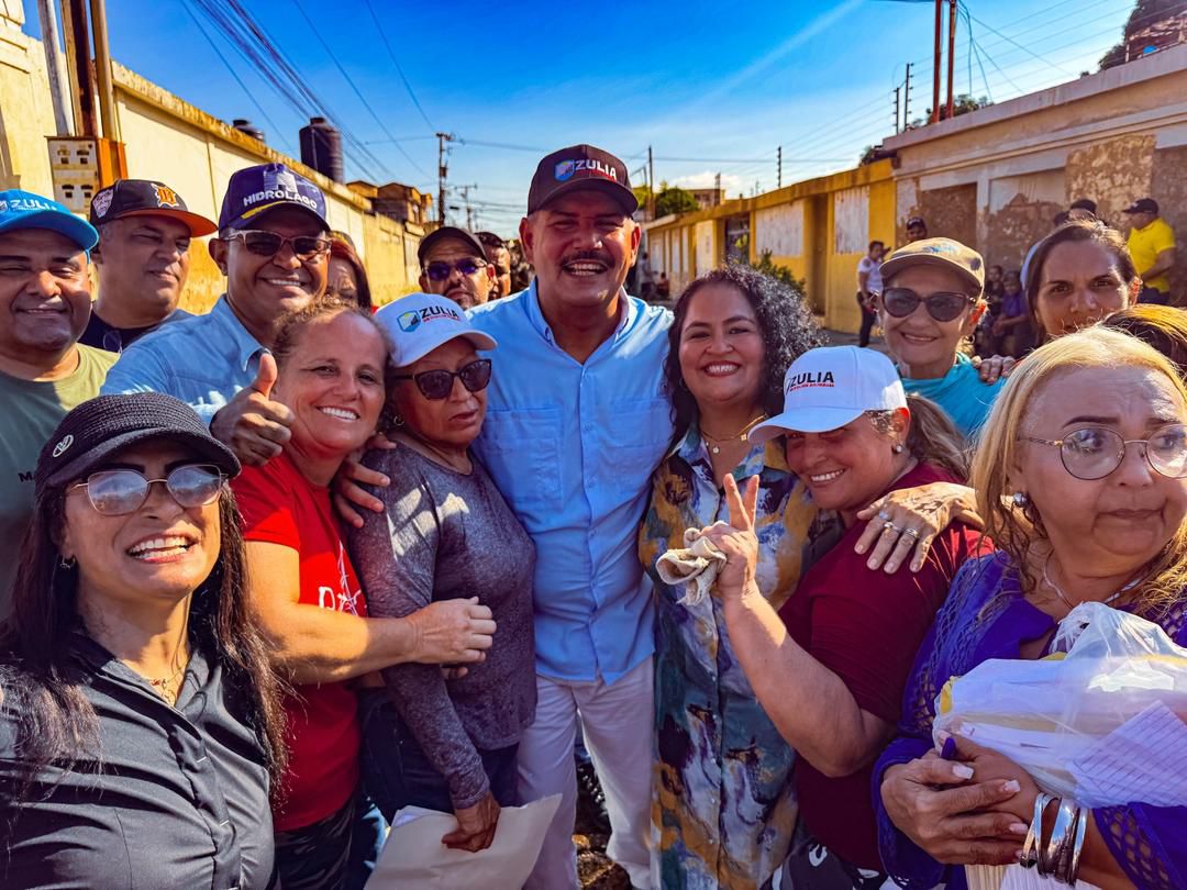 Avanzan trabajos de sustitución de colector que beneficia a más de 200 familias de Raúl Leoni