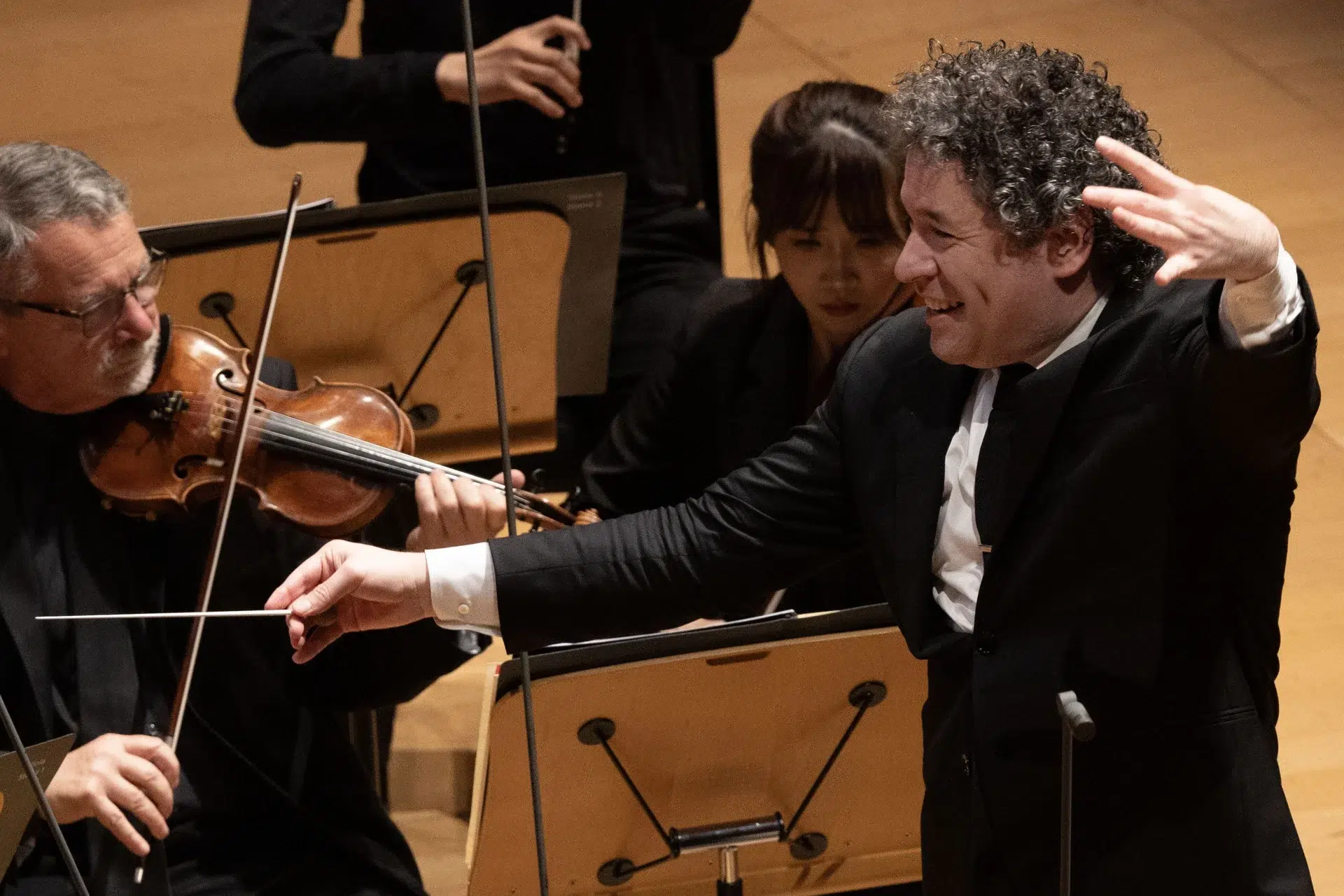 La Filarmónica de Los Ángeles celebra el legado del maestro Dudamel