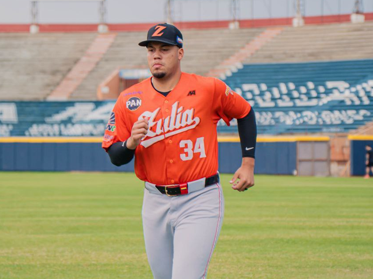 Andry Lara será el encargado de abrir en el juego inaugural de Águilas