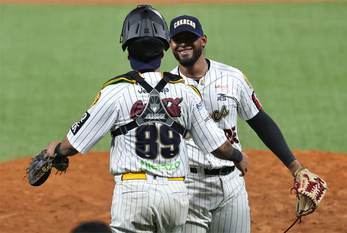 Leones frenó a Tigres en el primer duelo de felinos