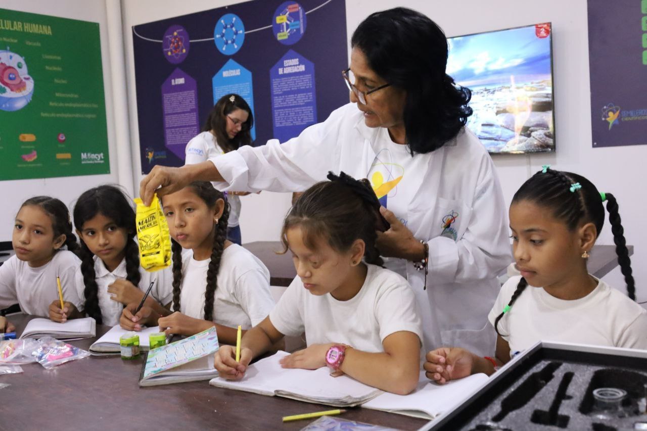Ministerio de Educación abre convocatoria para el Premio Nacional de Investigación Simón Rodríguez