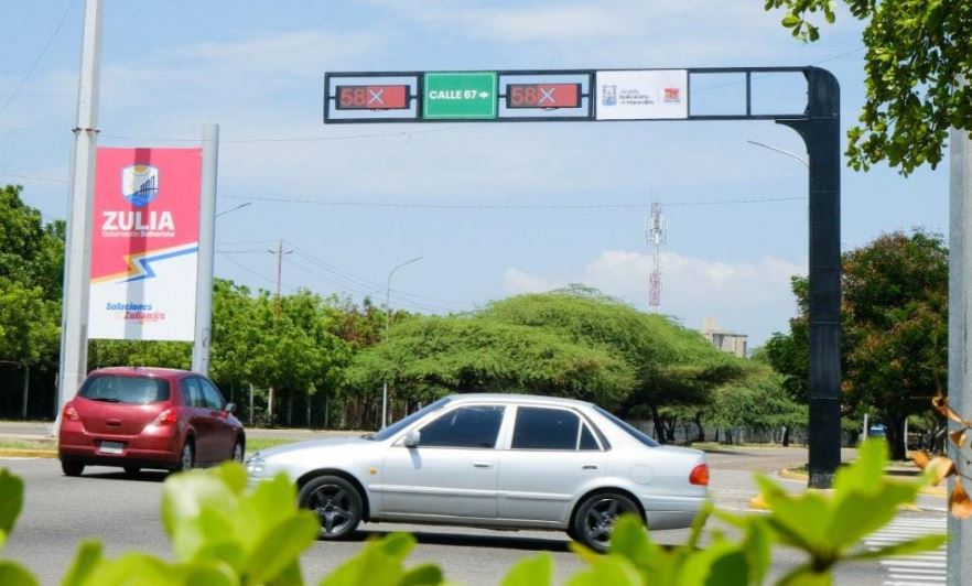 Alcaldía de Maracaibo instala semáforos digitales en la ciudad