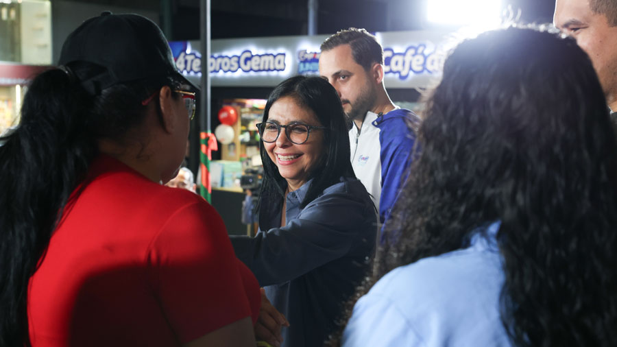 Vicepresidenta Rodríguez inaugura la Ruta Emprendedora en el centro de Caracas