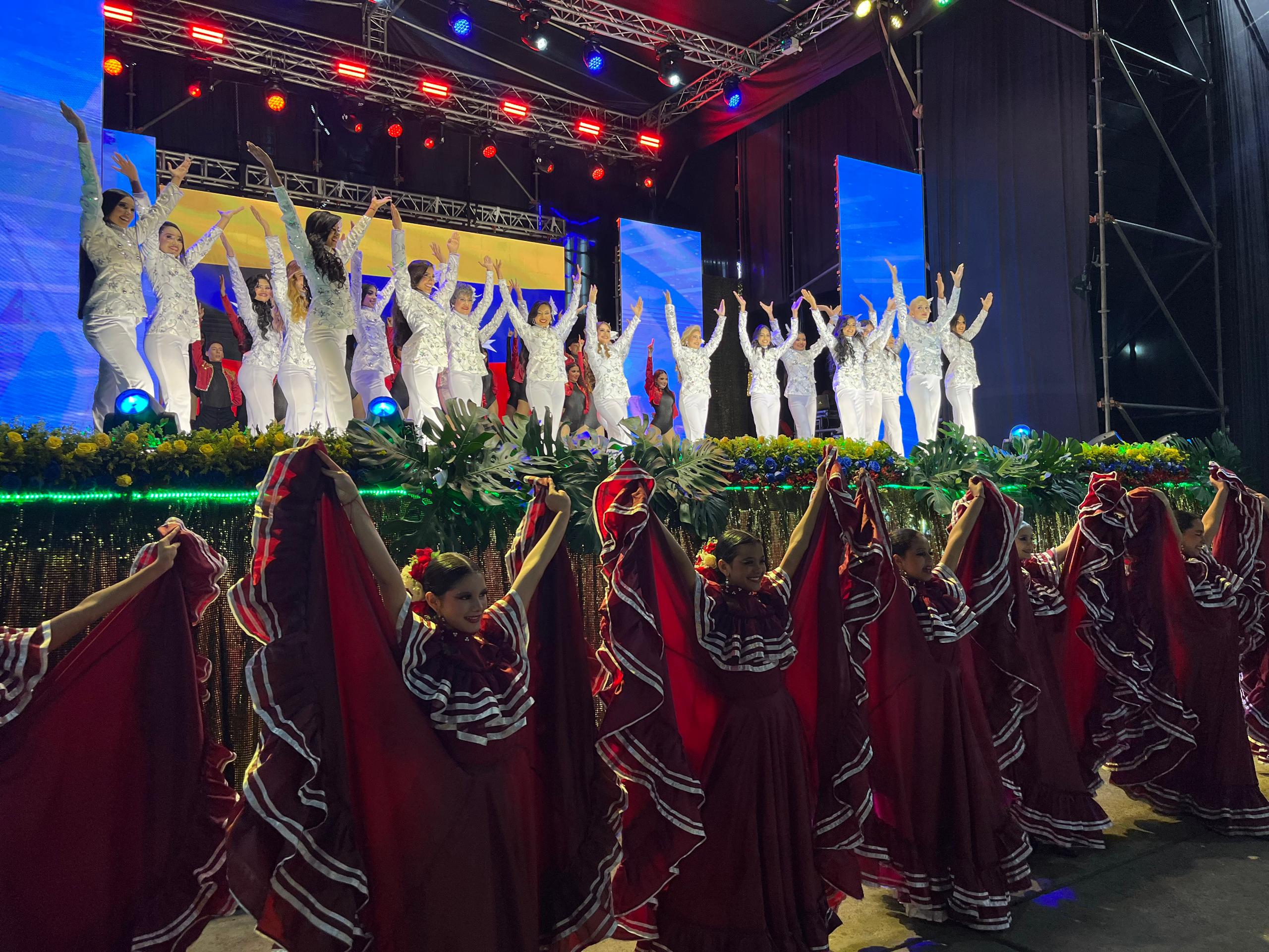 Al ritmo de música criolla comienza la elección y coronación de la reina del Lago y Señora San Francisco
