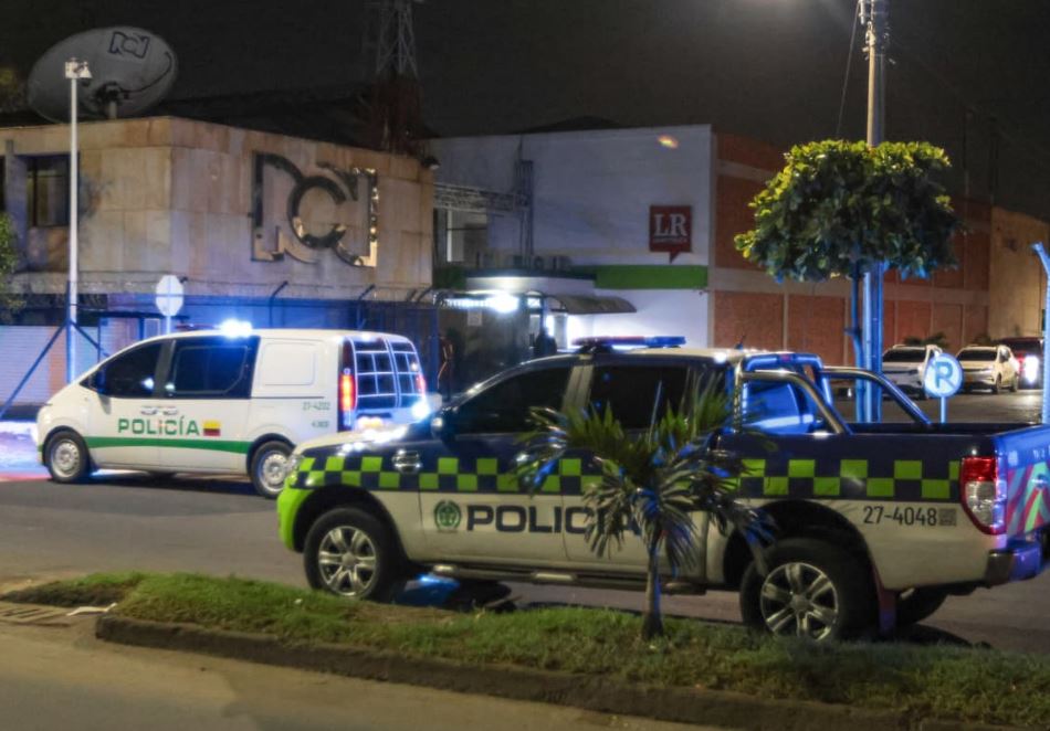 Atentaron con explosivos contra RCN, una de las principales cadenas de radio de Colombia