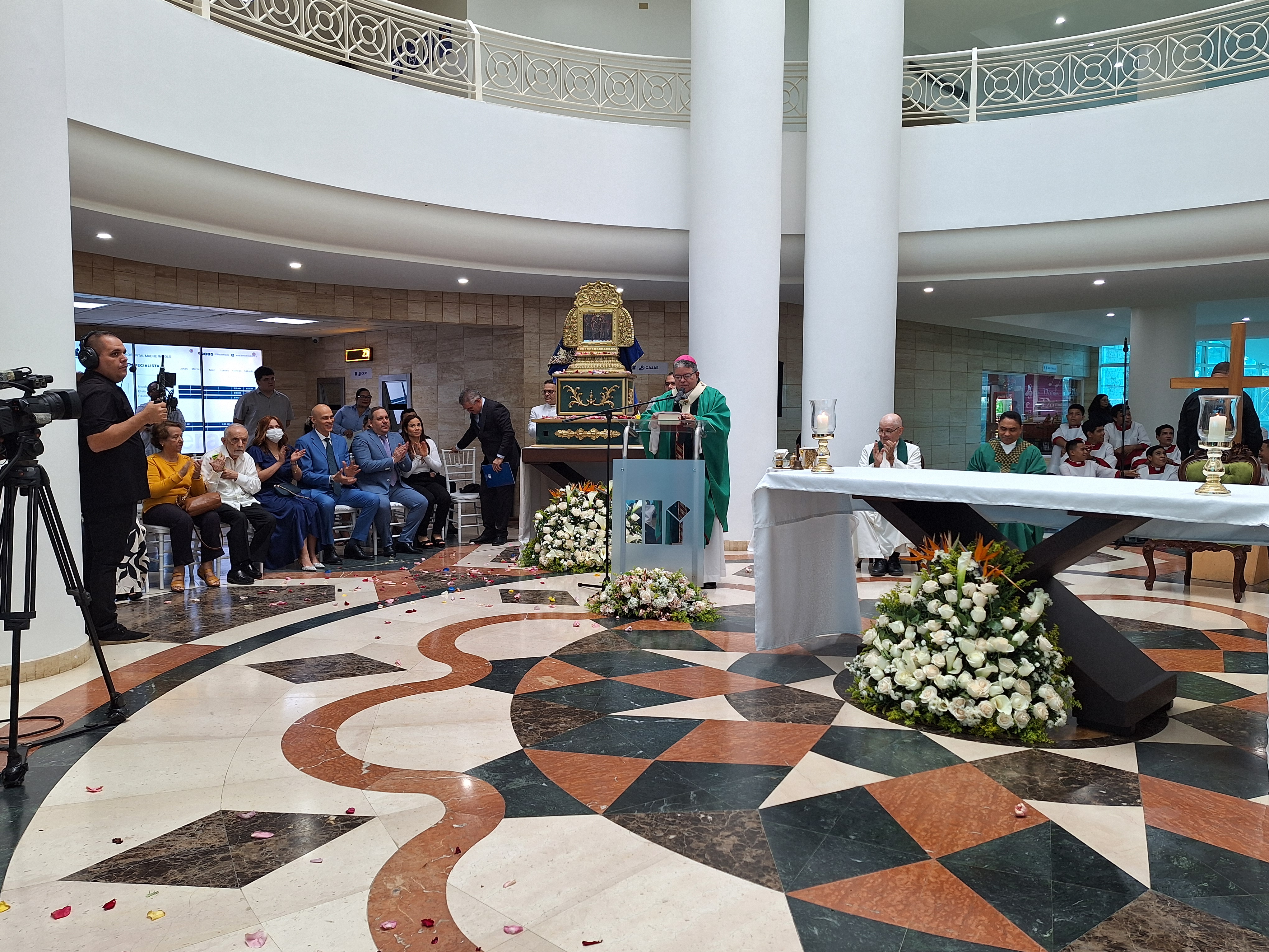 Hospital Madre Rafols celebró 10 años de servicio con Eucaristía de Solemnidad