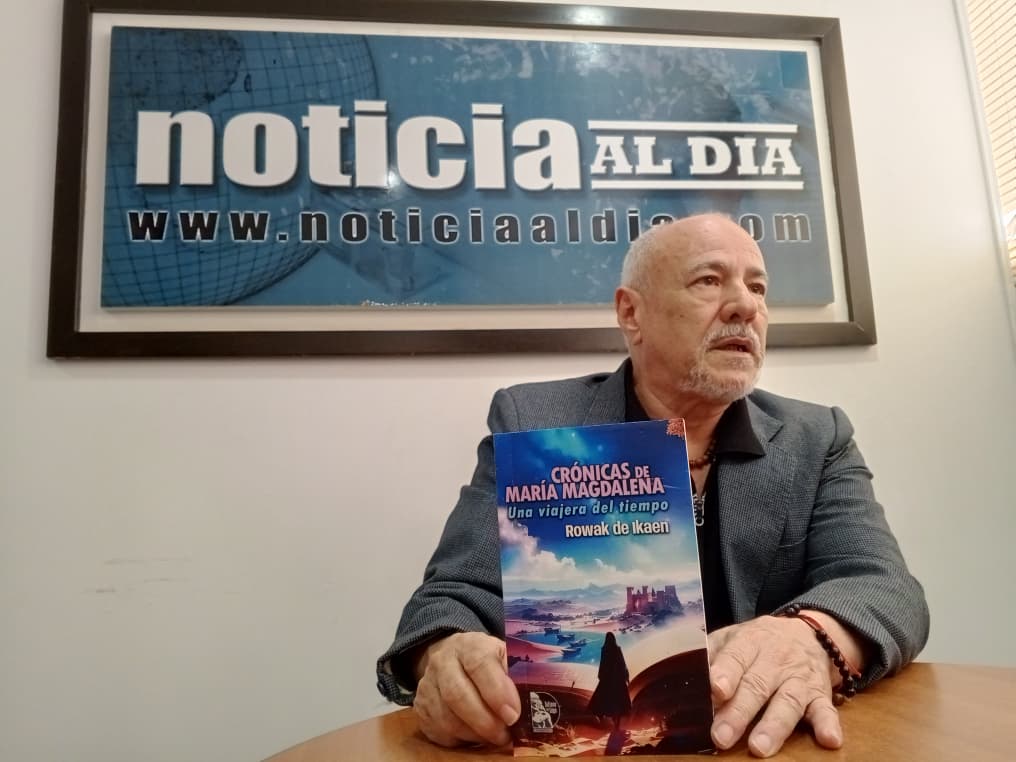 El escritor zuliano Carlos Viloria presentó su primer libro 