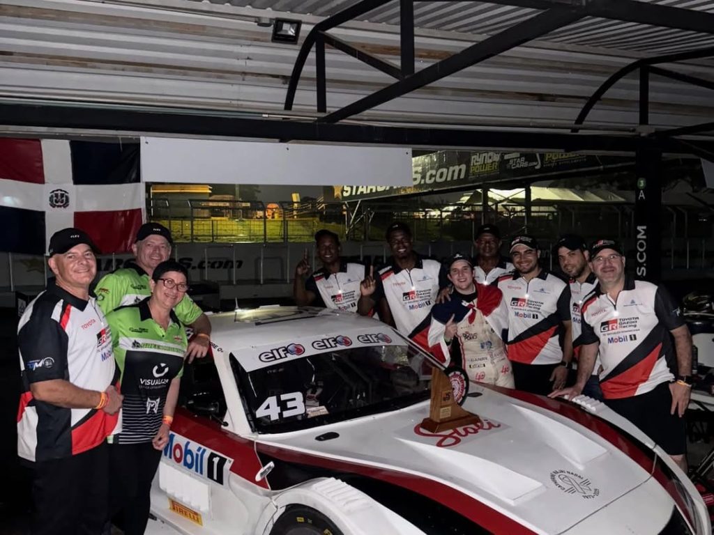 El Lexus de Biagio Parisi alcanzó el título en la Súper V8 del GT Challenge de las Américas