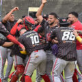 Cardenales apaleó a Tiburones y aseguró su cupo al round robin