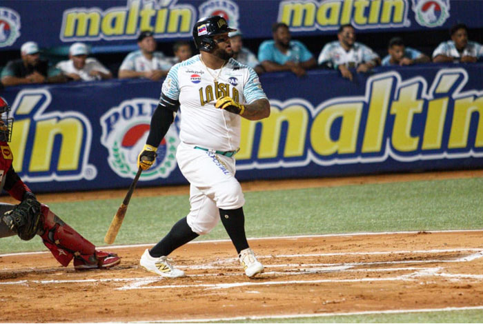 Bravos barrió a Cardenales y mantiene el liderato