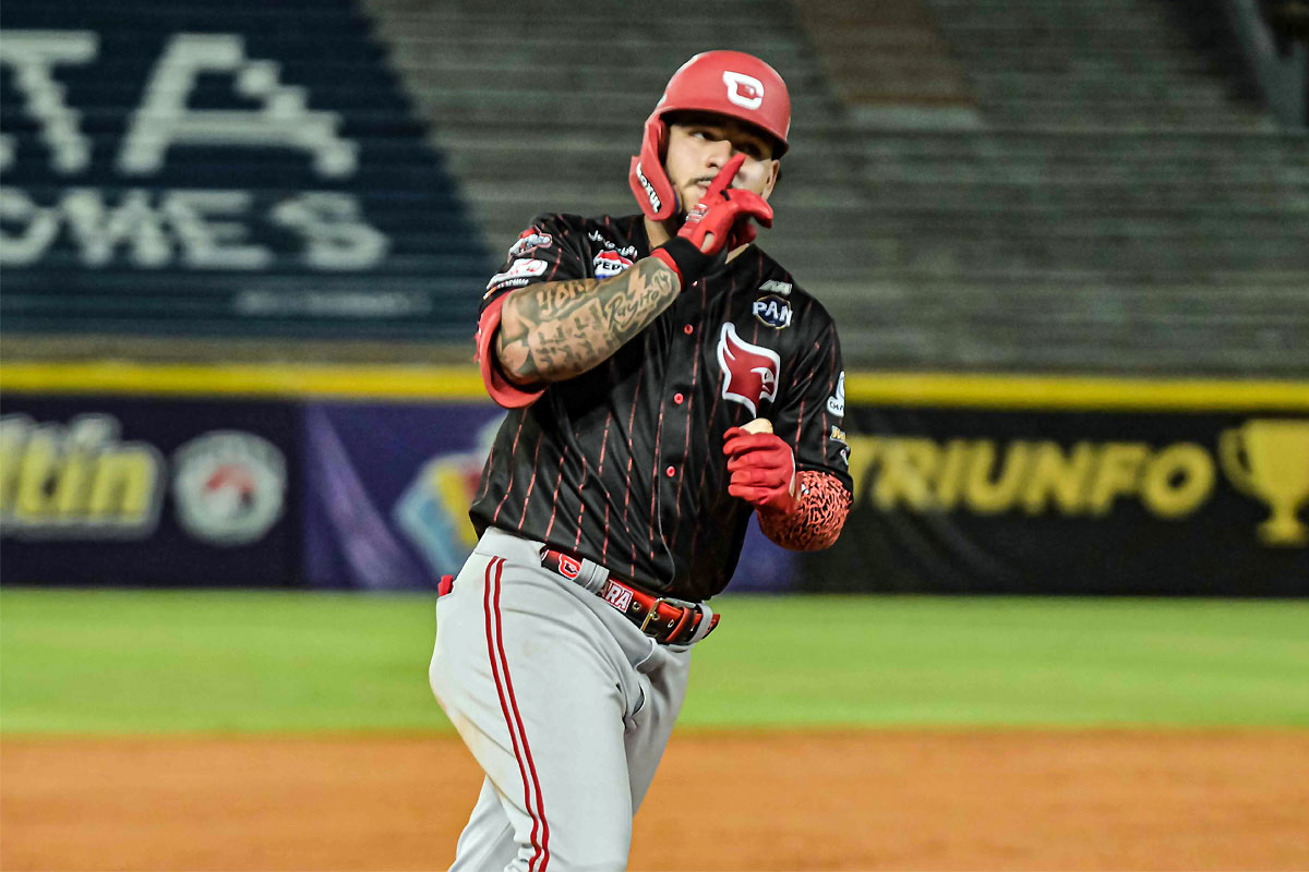 Cardenales barre a las Águilas en Maracaibo con otra paliza