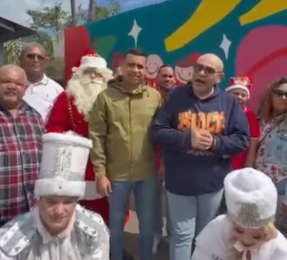 Pasarela 360 y P&M Producciones llevaron alegría navideña a la Fundación Hogar Santa Ana