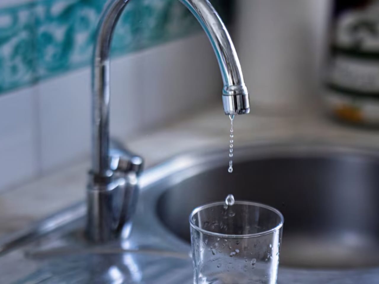 Diez parroquias de Maracaibo reciben el servicio de agua