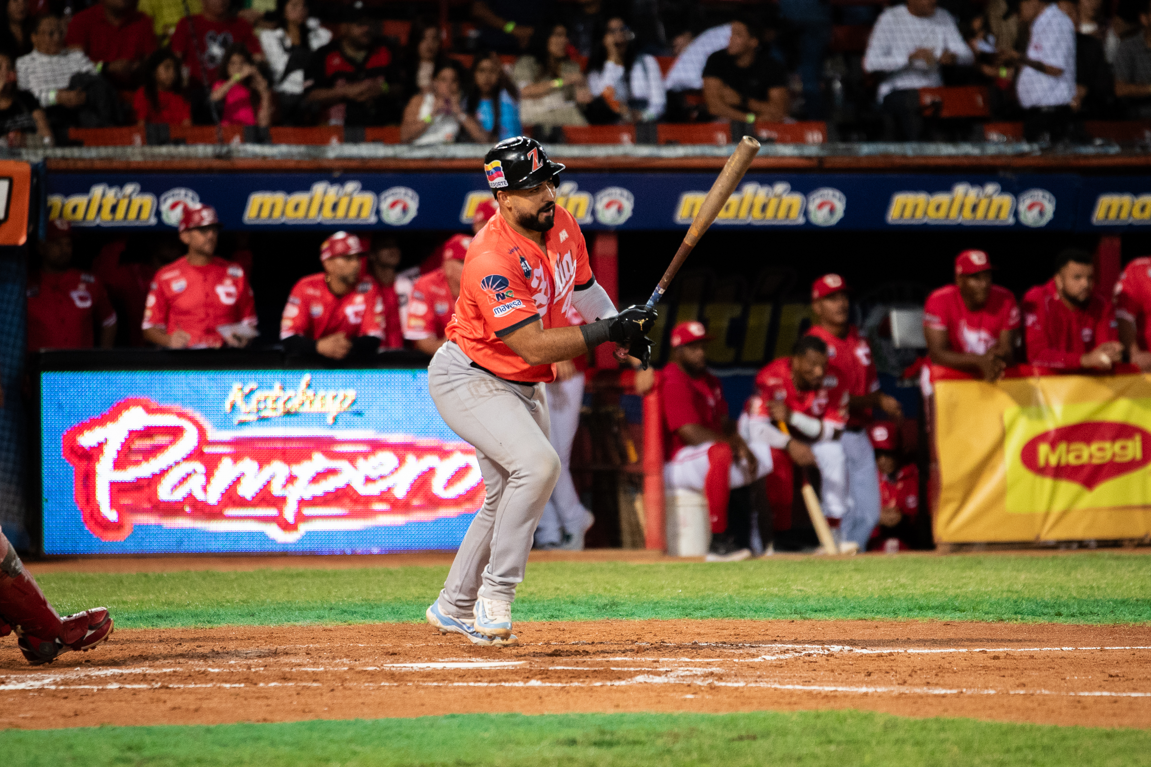 Águilas cayó ante Cardenales y quedó fuera de competencia hacia la Gran Final