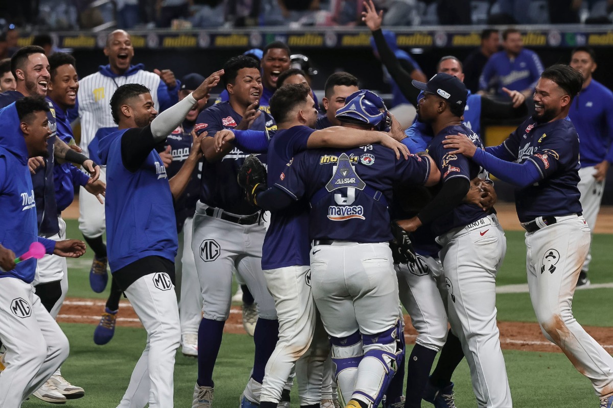 Magallanes remontó ante Bravos y selló su pase a la Gran Final de la LVBP