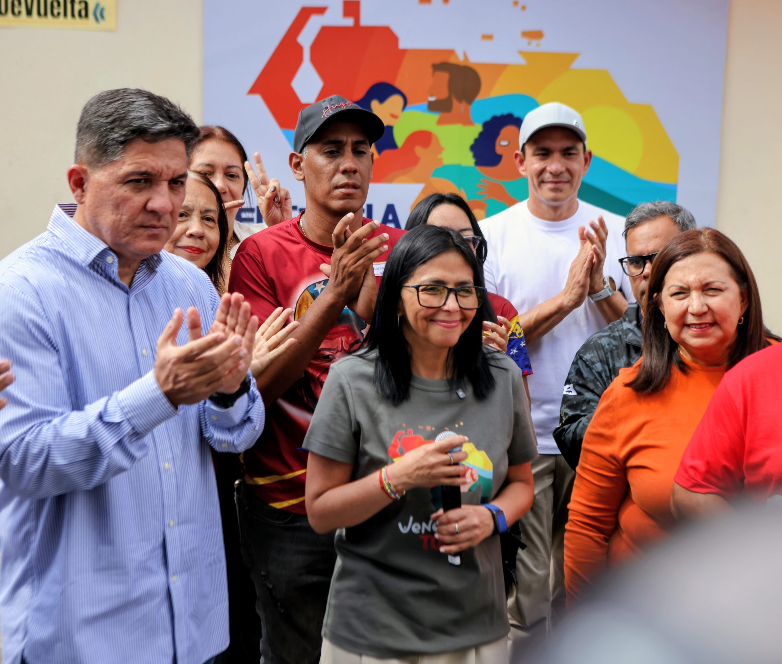 Presidenta (E) Delcy Rodríguez anunció que ingresaron al país los primeros 300 millones de dólares por la venta del petróleo: 