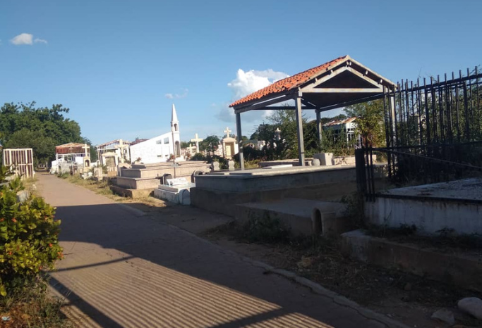 Golpeó a su pareja con un bloque e intentó meterla en una fosa en Carora